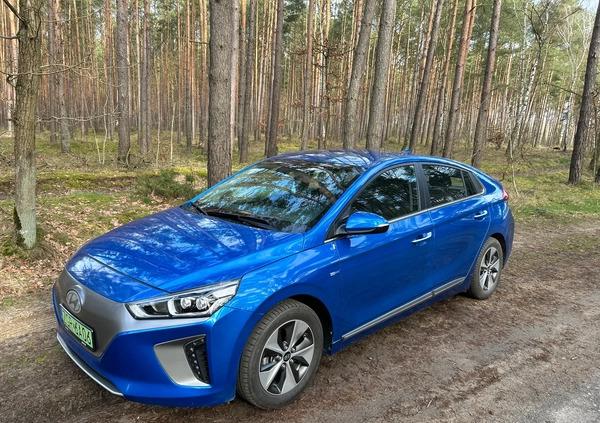 Hyundai IONIQ cena 60800 przebieg: 63000, rok produkcji 2017 z Gryfino małe 172